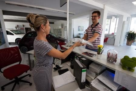 Herzlicher Empfang - Autohaus Renck-Weindel